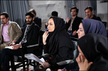 گفت و گوی احمدی نژاد با رسانه ها گفت و گوی احمدی نژاد با رسانه ها