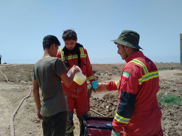 نجات 4 فرد گرفتار در 4 عملیات آتش‌نشانان