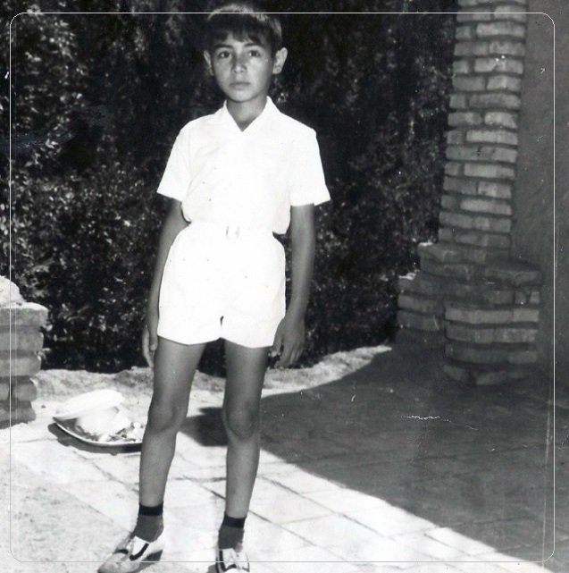 حسین زماندر ده سالگی حسین زمان ؛ افسوس چه ترانهها در سینه ماند و چه آهنگها که خشکید ...